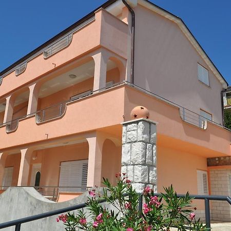 Apartments Bozic Novi Vinodolski Exterior foto
